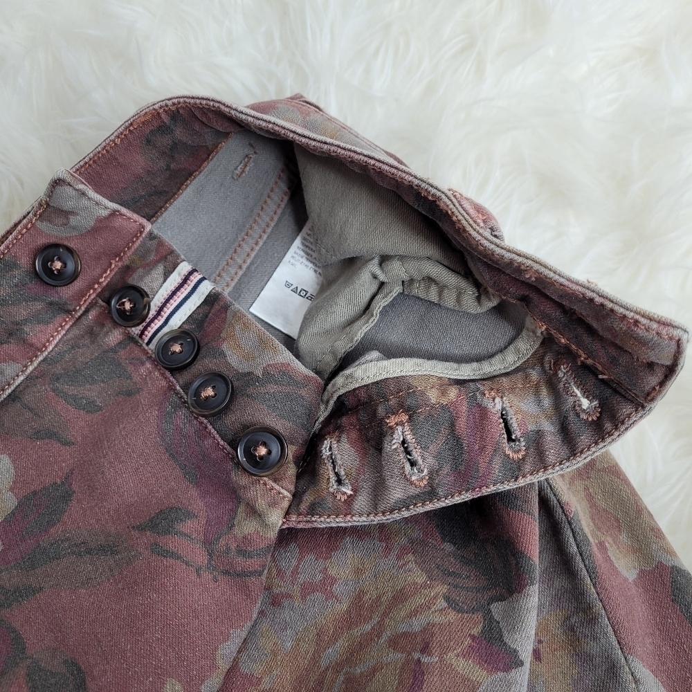 Host Pick 🥳 Pilcro Rose Print Denim Jeans - Picture 14 of 14